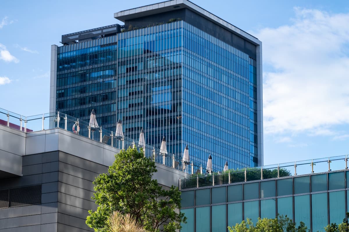 Film solaire bureau Paris confort et productivité optimisés